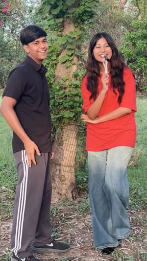 Aashna Juyal Instagram - Daringing Stangers  to Break-up with their Partner🙂🙃

{ relationship, cheat, truth or dare, aashna unnie, girlfriend, heartbroken }

#explore #explorepage #explorepage✨ #fypage #fyp #fypシ #instagram #instagood #instadaily #viral #viralreels #trending #aashnaunnie #aashna #instareels #shorts #india #chandigarh #delhi #mumbai #pune #banglore #panjabuniversity #gay #chitkarauniversity #chitkara #thegirls #theboys  #viral