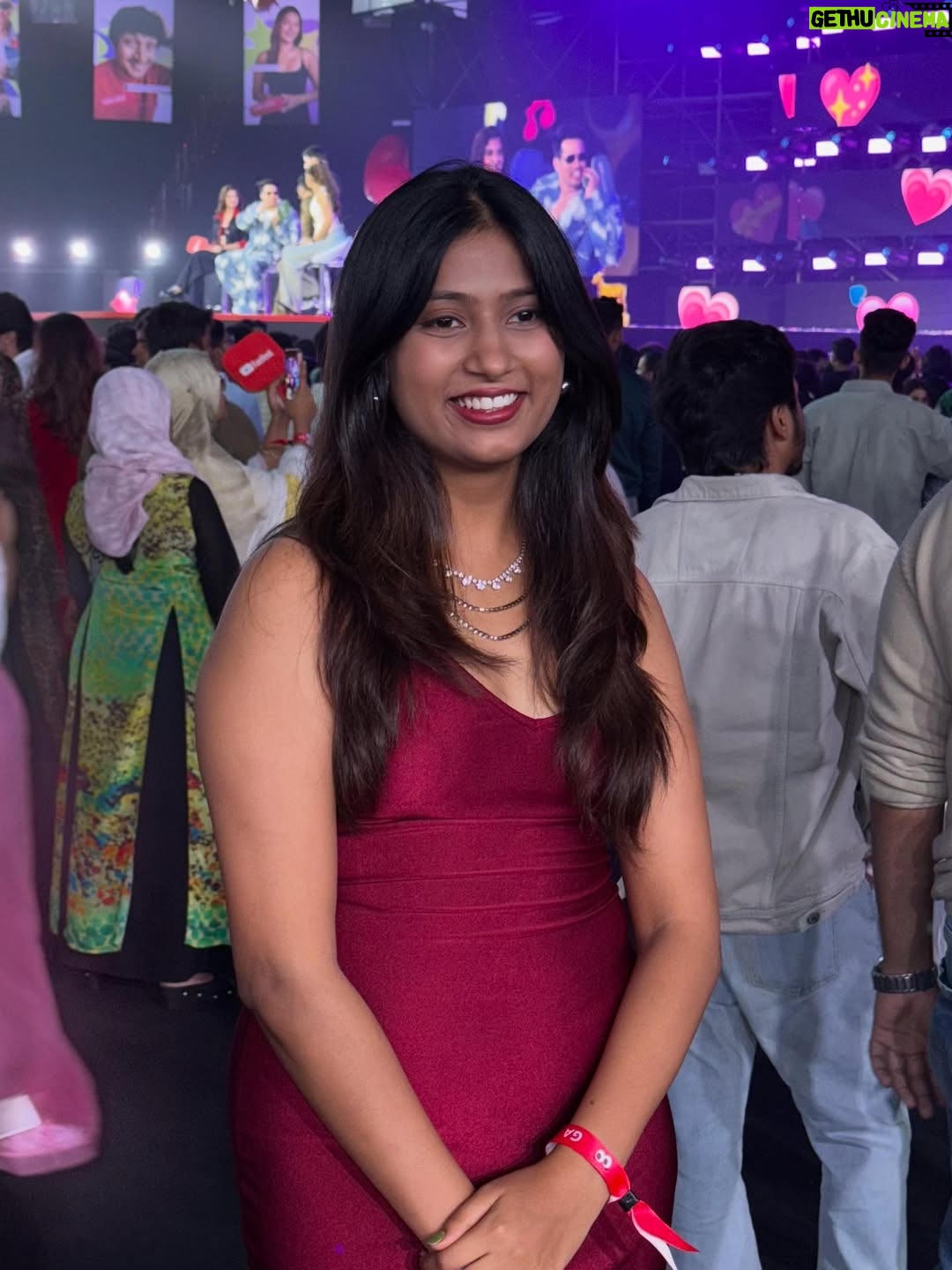 Aashna Juyal - 1.8K Likes - MY HR TOLD ME TO QUIT CORPORATE✨

I still remember sitting in that room on the last day of my internship, hearing those words. At that time, it felt like a genuine dilemma—because yes, I was already an established creator. But deep down, I knew I wasn’t ready to let go of the corporate world I had worked so hard to enter.

Fast forward to today: I’m still a Software Engineer 👩‍💻 and also a Creator 🎥—and yesterday, I stood at YouTube FanFest 2025, interviewing some of the biggest names on stage.

That moment reminded me of one thing: you don’t always need to choose either/or. Sometimes, the most fulfilling path is both/and.

Balancing code and content isn’t always easy, but it’s worth it. Because every line of code I write teaches me discipline, and every story I share teaches me courage. Together, they shape who I am.

Grateful for this journey and the chance to keep building—in tech and in content. 🚀

#aashnajuyal #voxpop #kpop #explore #fyp #youtube #youtubers #influencer #YouTubeFanFest #CreatorJourney #WomenInTech #LinkedInCreat