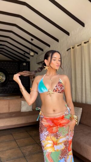 Aayushi Sharma Instagram - Stay tuned for Part 2 to see all the adorable finds I received from @savana ⭐️ 
Comment down for 🔗

Use code Aayushi65 

#jewelleryhaul #savana #jewelleryinspo #beachgirljewellery #haulvideos #part1 #trending #explore

[ Jewellery, Haul, Savana, Beach Girl, Hair Cuffs ]