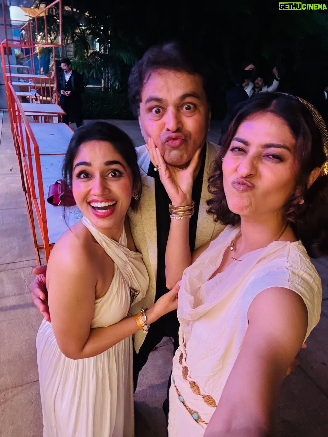 Abhidnya Bhave - 30K Likes - It was a Happy and Eventful September 🥹🧿❤️🫠🫶🏻

शुभ दसरा guyss🥰😇🧿