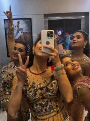 Abhidnya Bhave Instagram - It was a Happy and Eventful September 🥹🧿❤️🫠🫶🏻

शुभ दसरा guyss🥰😇🧿