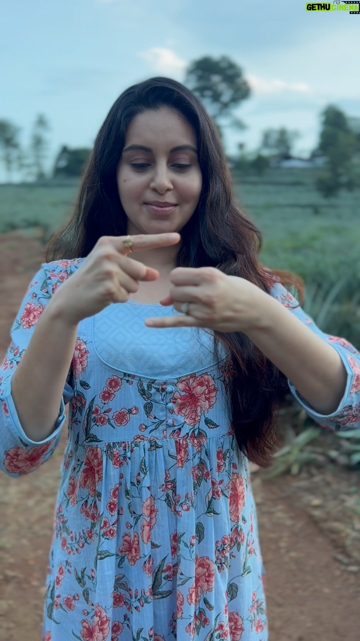Abhinaya - 165.7K Likes - #challenge #funny #finger #pinky