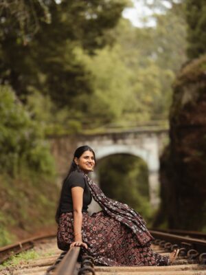 Abi Instagram - The rhythm of peace ❤️

🎞️ In frame: @thefaceofabi
🎥 Cinematography: @frames.by_sarath
📸: @james_koushik 
👗 Costume: @rohinii_arumugam
💄MUA: @_kikistouch_