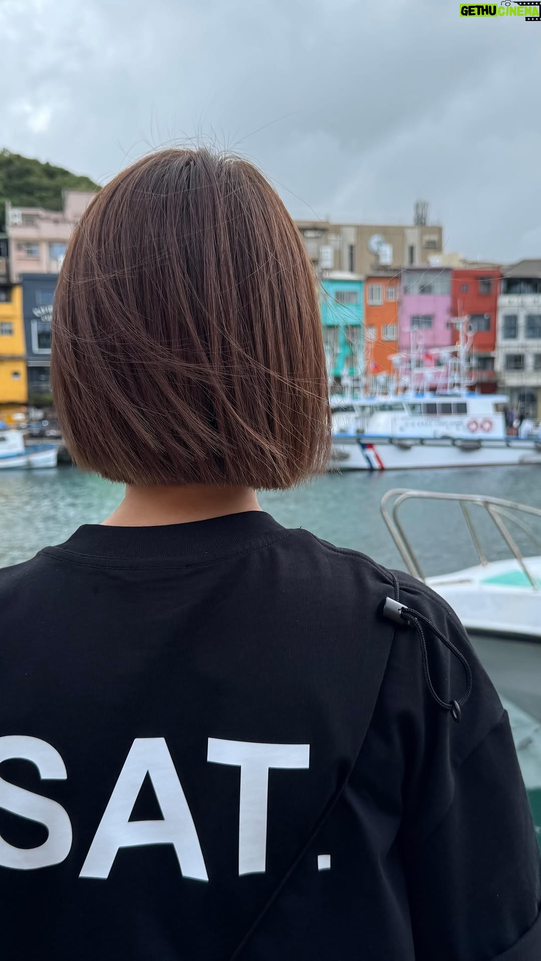 Ada Pan - 1.5K Likes - ✨ 2月28 New Drop ✨

“The Weekday Tee ” is coming soon!

#潘慧如 #2月28