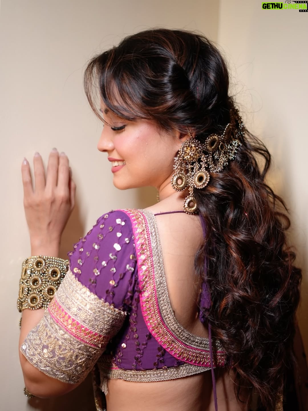 Adaa Khan - 189.1K Likes - 💜	“One magical Navratri night in Bikaner 💃 Grateful for all the Love ,Warmth & Energy ✨”💜

.
 📸 :- @rbdigital07 
💃🏻 :- @nidhikurda 
💍 :- @vaidaan.official