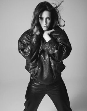 Adèle Exarchopoulos Instagram - Merci @bazaarfrance 🩶 
@davidsimsofficial @emmanuellealt #olivierlalanne @olivierschawalder @yad1m