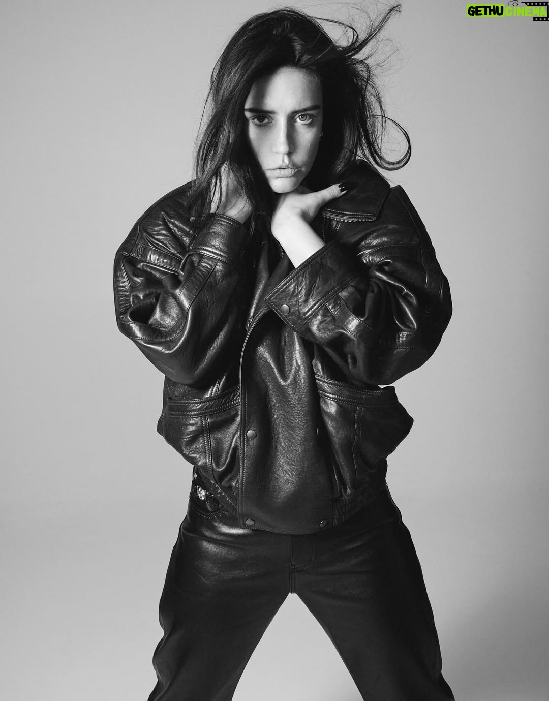 Adèle Exarchopoulos - 217.3K Likes - Merci @bazaarfrance 🩶 
@davidsimsofficial @emmanuellealt #olivierlalanne @olivierschawalder @yad1m