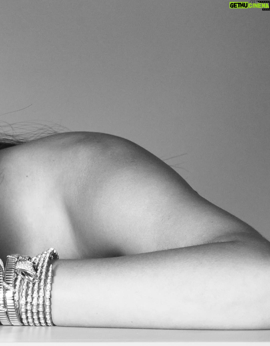 Adèle Exarchopoulos - 217.3K Likes - Merci @bazaarfrance 🩶 
@davidsimsofficial @emmanuellealt #olivierlalanne @olivierschawalder @yad1m