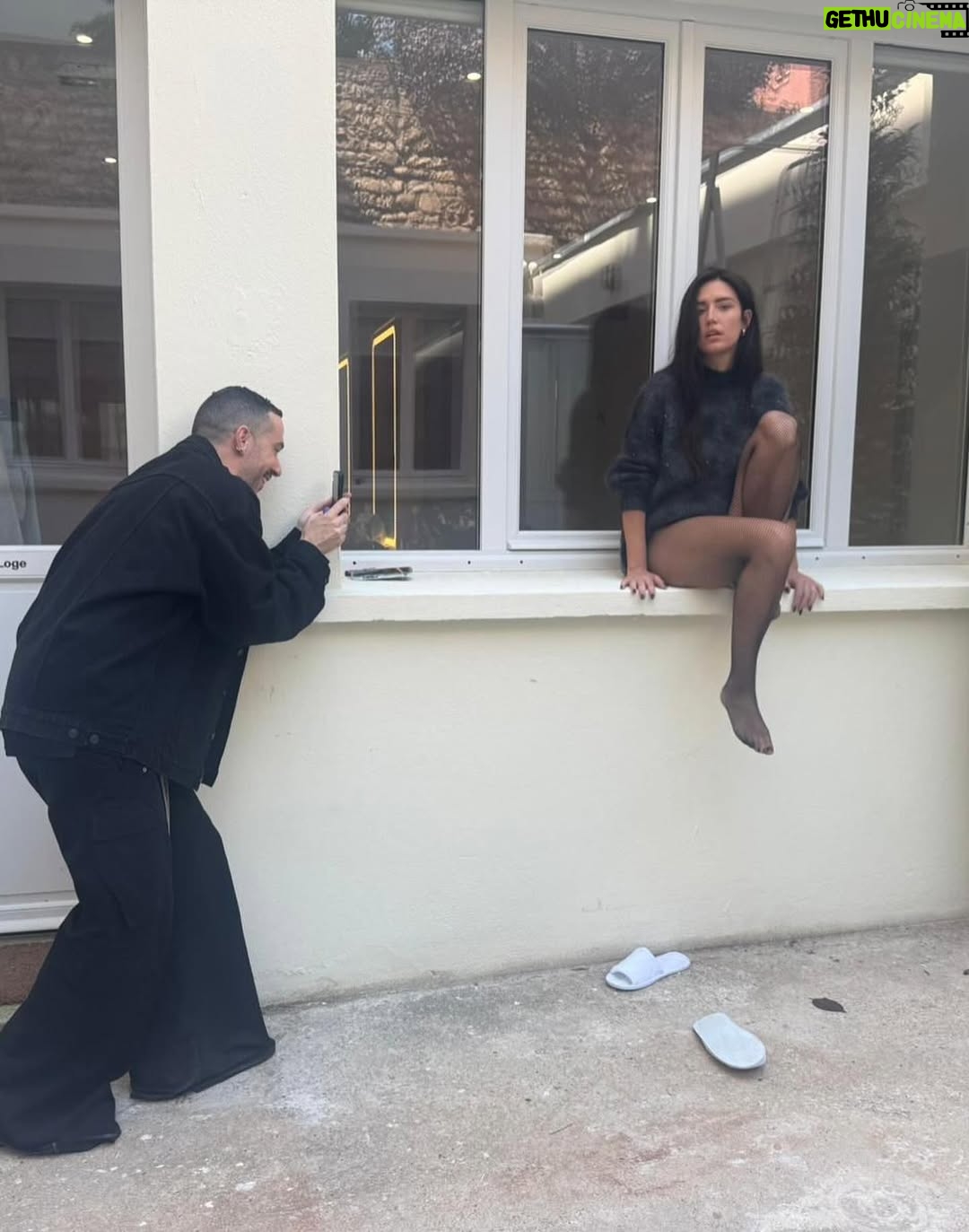 Adèle Exarchopoulos - 217.3K Likes - Merci @bazaarfrance 🩶 
@davidsimsofficial @emmanuellealt #olivierlalanne @olivierschawalder @yad1m