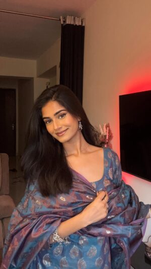 Aditi Prasad Instagram - Traditional wear is my bff🥰
.
.
#fyp #newreel #dailypost #explorepage #grwm #suit