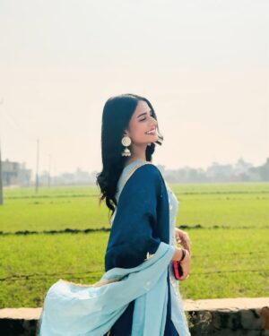 Aditi Prasad Instagram - In my favourite attire 🫰🏻❤️