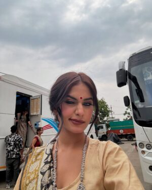 Aditi Prasad Instagram - Elegance is the only beauty that never fades🥱