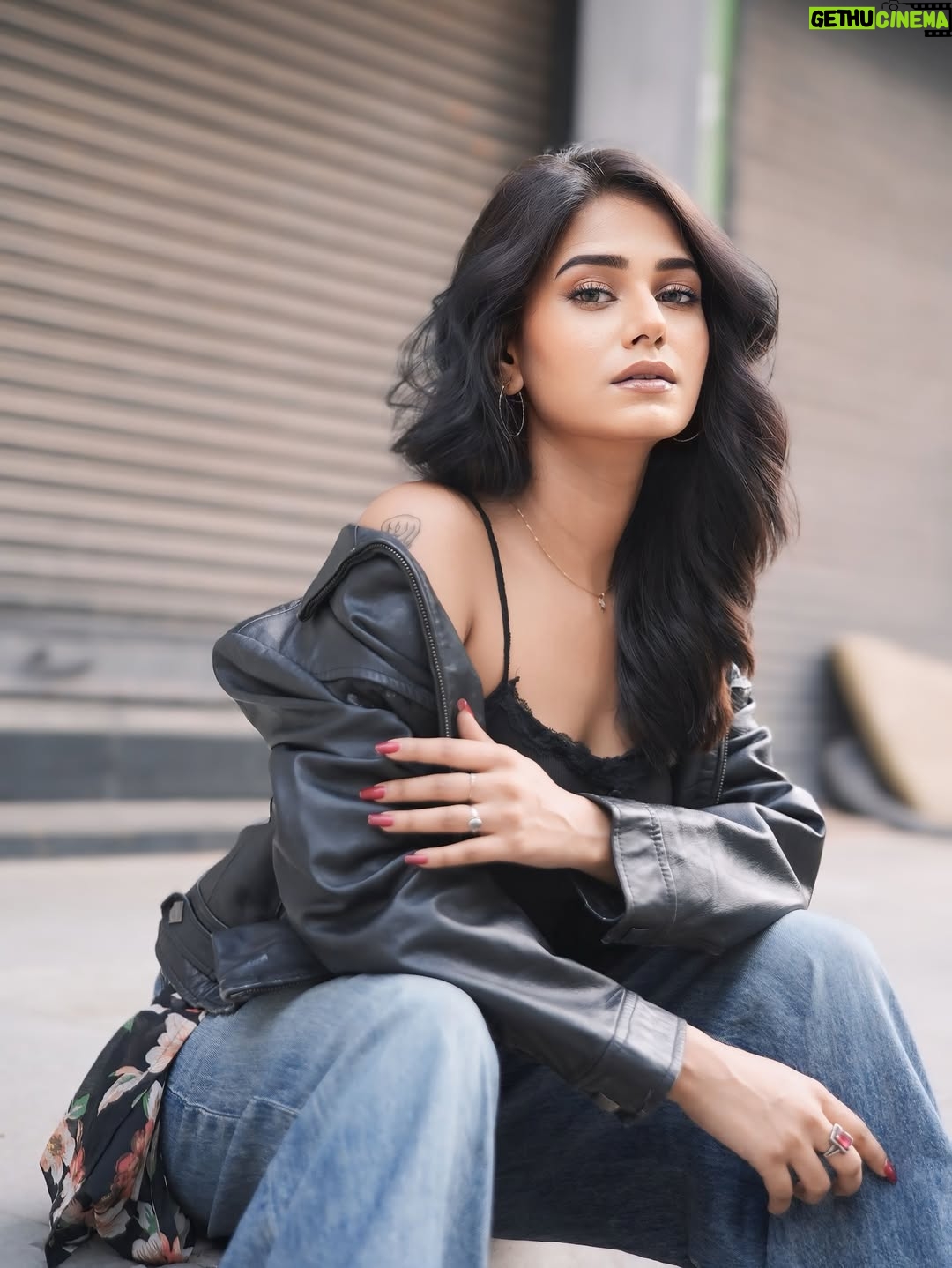 Aditi Prasad - 4.1K Likes - Serving face , serving looks, serving goals 💅🏾
.
📸 @abhishek_productions_29 
.
.
#AestheticVibes #ModelDiaries #FaceCardNeverDeclines #IndianModel #FashionMuse #BeautyInDetails #MakeupOnPoint #InstaGlam #NoFilterNeeded #GlowMode #EditorialLook #ModernMuse #ExplorePage #ContentQueen #styledbyme