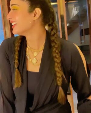 Adla Khan Instagram - #🖤