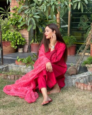 Adla Khan Instagram - 🌹
👗 @ittehad.official