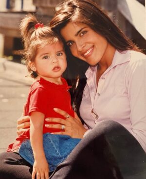 Adriana Cataño Instagram - Happy birthday to my precious daughter @gabriellacatano 🎂 🎈 It has been an absolute joy to be your mom & watch you grow up to be such a kind, intelligent, beautiful woman & a woman of God with such amazing values 💕🩷 You are one of a kind! The best is yet to come! Continue to trust God with all your heart! LOVE YOU SO MUCH!!! Feliz cumpleaños princess!! May God bless you, guide you & protect you always 🙏🏽🦋 #happybirthday #gabriellacatano