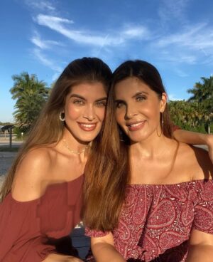 Adriana Cataño Instagram - Happy birthday to my precious daughter @gabriellacatano 🎂 🎈 It has been an absolute joy to be your mom & watch you grow up to be such a kind, intelligent, beautiful woman & a woman of God with such amazing values 💕🩷 You are one of a kind! The best is yet to come! Continue to trust God with all your heart! LOVE YOU SO MUCH!!! Feliz cumpleaños princess!! May God bless you, guide you & protect you always 🙏🏽🦋 #happybirthday #gabriellacatano