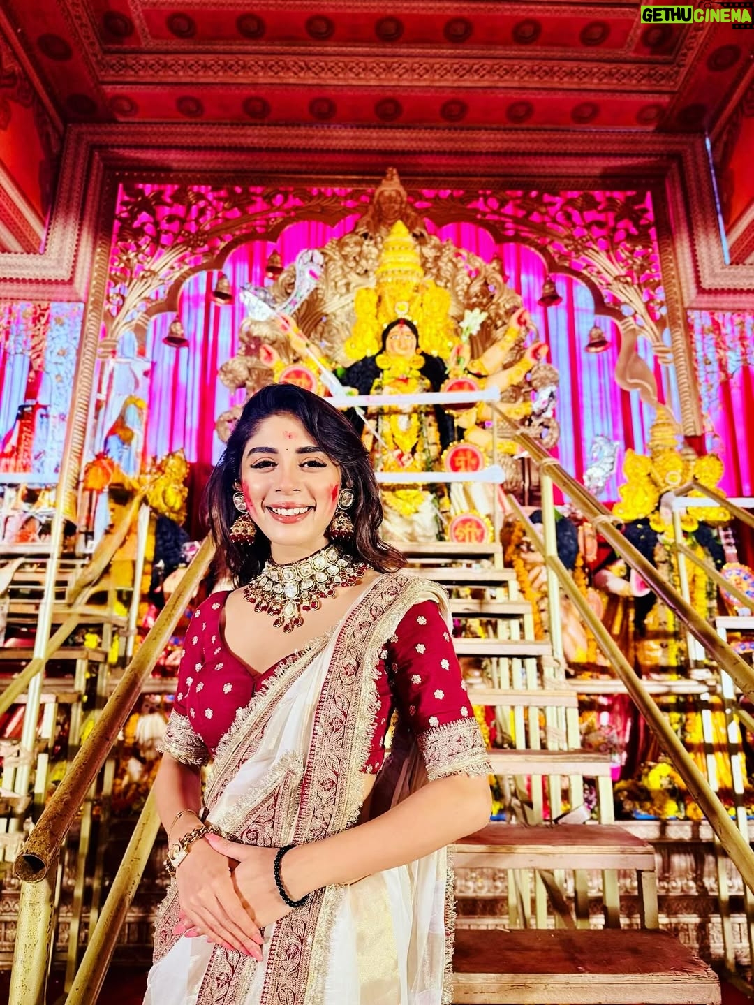 Adrija Addy Roy - 63.2K Likes - শুভ বিজয়া ♥️🙏
Bijoya may be over, but my heart is still dancing with the rhythm of dhak and devotion 😇✨

Styled by @rudra_saha_official 
Necklace & earrings @crystalland_jewellery 
Saree & blouse @kalangkrita 

#DurgaPuja #BijoyaDasami #NorthBombay #2025 #AdrijaRoy .