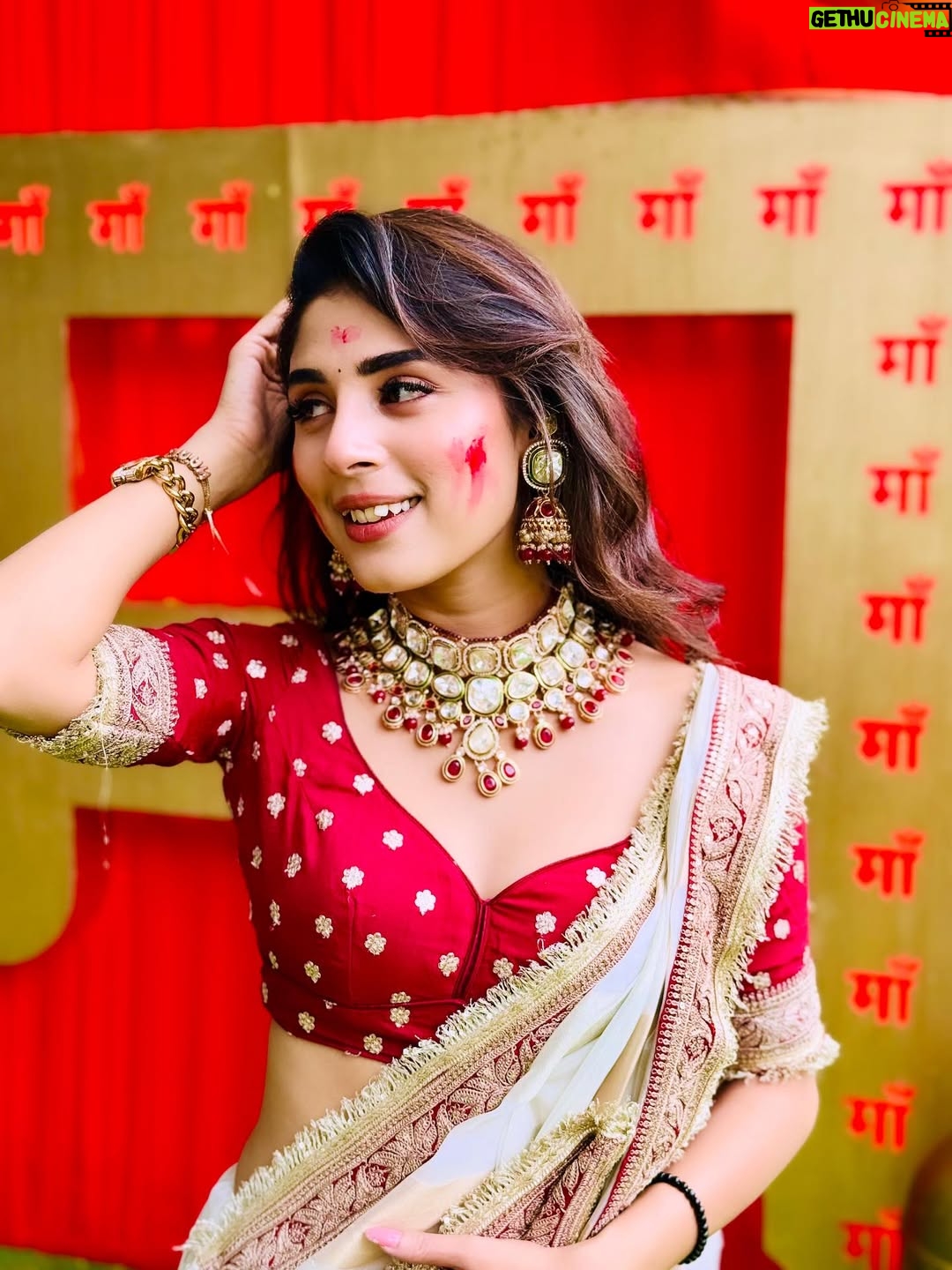 Adrija Addy Roy - 63.2K Likes - শুভ বিজয়া ♥️🙏
Bijoya may be over, but my heart is still dancing with the rhythm of dhak and devotion 😇✨

Styled by @rudra_saha_official 
Necklace & earrings @crystalland_jewellery 
Saree & blouse @kalangkrita 

#DurgaPuja #BijoyaDasami #NorthBombay #2025 #AdrijaRoy .