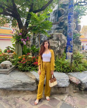 Advika Sharma Instagram - Embrace your flaws; they make you unique and beautiful....
day3 in bangkok
➡️ for more
#instagram #love #photooftheday #classy #positivity #happy #perfect #actress #model #influencer #blogger #mumbai #sassy #selflove #bangkok #fun