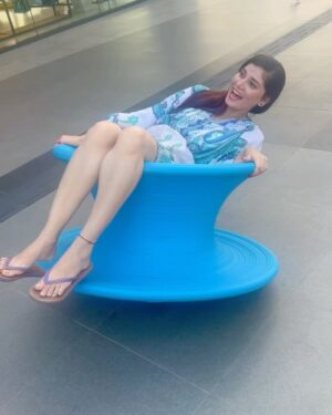 Advika Sharma Instagram - be happy no matter what...
day1 in bangkokāŗļø