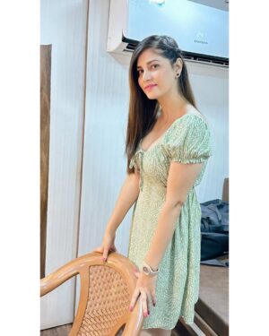 Advika Sharma Instagram - me n my vanity things😋
#shootdiaries #actorslife #latepost #instagram #modellife #mumbai #work #shootingday #iphoneclick #likesforlike #influencer #blogger #actress #advikasharma #