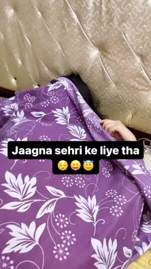 Afreen Burney Instagram - Ye kiun kia dhol wale bhai?😭🤡😂😂 
#afreenburney #reels #instagood #instadaily #instagram #instalike #ramazan #meme #fun #comedy #relatable