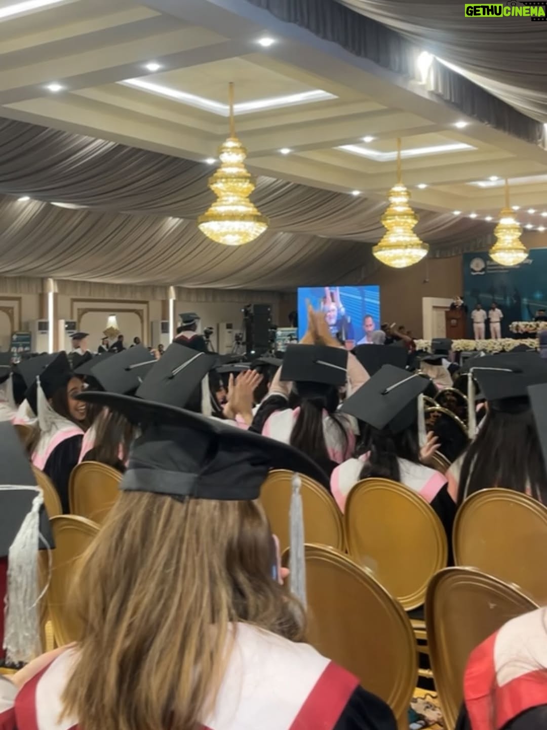 Afreen Burney - 6K Likes - Ink on my degree, Stars in my eyes🥹❤️✨
Allhamdullilah🌸
This cap and gown carry more than my dreams, they hold my family’s love, my parent’s sacrifices, my sibling’s cheers, and my father’s memory. Though he’s not here to see this, I know he’s smiling from heaven. This one’s for all of you, with all my heart!! Beyond grateful for my family!🌍

#graduation #fyp #convocation #life #trending #explorepage #instagram #relatable #graduate