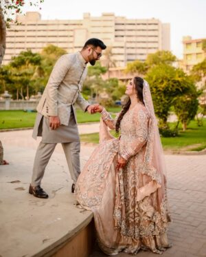 Afreen Burney Instagram - ALLAH HUMMA BARIKšā¤ļøāØ
Me and the guy who pulled me by his constant sincere efforts, Love and respectš„¹š
Hi, Mr FiancĆ© @abdul.ahad_x šš
Dressš: @furqan_bin_mazhar (A huge shoutout for this dreamy dress)
Mehndi: @hennacreationsbyzainab āØ
Photography šø: @usmanisproduction.pk
#AhadAfreenKiLoveStory š„³
