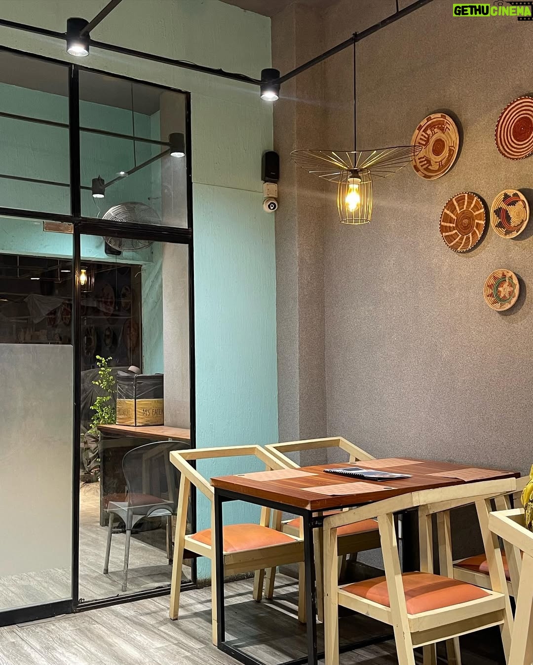 Afreen Burney - 3.6K Likes - Went to @ms.eatery yesterday as i was craving for some good desi food. Totally loved the ambiance, their service and the food😋 It’s a pretty cute restaurant with cozy and ethnic vibes. I ordered their shud desi thaali 1 and 2 as i have always been a fan of thaalis😍 (These 2 thaalis were enough for 5-6 easily)

Shud Thaali 1 includes: 
1. Daal Chawal 2. Kurkuri Bhindi 3. Makhni Handi 4. Prawn Biryani 5. Khausay Chicken  6. Mal Pura 7. Shami Kabab 8. Chilli Bites 9. Achar 10. Papri 11. Plain Naan 12. Garlic Naan Thaal Price: Rs.2500 

Shud desi thaali 2 includes:
1. Shami Kebabs (4 pieces) 2. Chilli Bites (4 pieces) 3. Makhni Handi Chicken 4. Paneer Reshmi Handi Chicken 5. Daigi Chicken Biryani 6. Prawn Chicken Biryani  7. Daal Chawal Kurkuri Bhindi 8. Beef Khausay 9. Pakistani Salad 10. Garlic Nans 11. Plain Nans 12. Green Chatni 13. Papri 14. Mal Pura 15. Shahi Tukrey Thaal Price: Rs.4500 

They have pretty wide range of desi and Pardesi food to enjoy😋

PR by @elitelife_ 🦋
@talhahotiana 

#afreenburney #mseatery #mseaterykarachi #karachi #karachifood #food #desifood #thaali #thaal #traditional #pakistanifood #traditionalfood #elitelife_ #prbyelitelife_