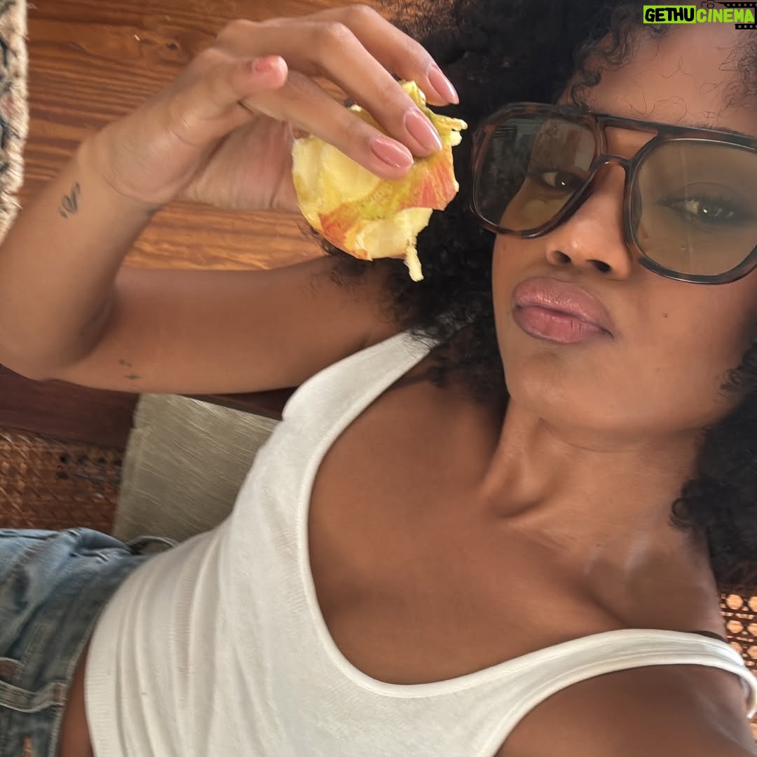 Agnes Nunes - 8.6K Likes - aleatórias que me deu vontade de postar :)