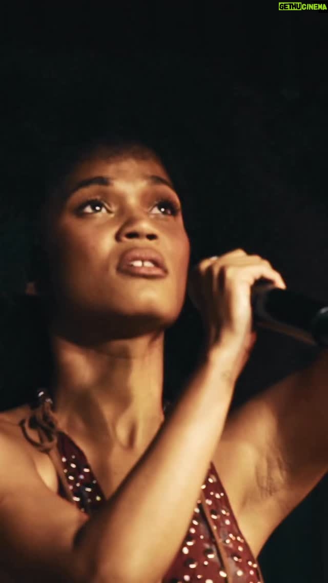 Agnes Nunes - 62.5K Likes - Brilho de Beleza - Nego Tenga 
Conheci essa música na voz do grande mestre raio de sol @oficialchicocesar e desde então ela me traz vida e uma força bonita de ser cantada. Registro do último show em São Paulo, e foi massa demais! Já quero mais 🩵
Vídeo lindo de @_phsoares 🇧🇷