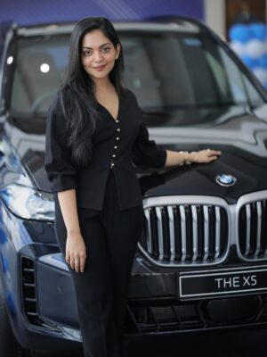 Ahana Kumar Instagram - Was a bit too sad about leaving my 20s and stepping into my 30s. So got myself a not so little present for some birthday cheer! 😊🫶🏻 HELLO 30 ... maybe just maybe I am ready to say Hello to You! 🙂↔️😎
#BMWX5 #MSport40i 😬🖤
Thankyou Acha & Amma for never telling me what to do or what not to do. Thankyou for letting me explore and experience life on my terms and for truly giving me wings and the wind to fly out high. You’re the reason for everything! ❤️
Thankyou Universe for putting it all in place and making things I haven’t dreamt about, come true ✨
#Hello30 #BirthdayPresent #FromMeToMe 💫
Shot by @_mathews_photography 🤍
