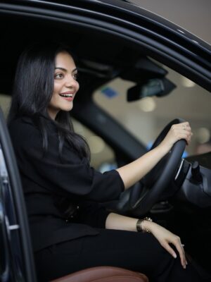 Ahana Kumar Instagram - Was a bit too sad about leaving my 20s and stepping into my 30s. So got myself a not so little present for some birthday cheer! 😊🫶🏻 HELLO 30 ... maybe just maybe I am ready to say Hello to You! 🙂↔️😎
#BMWX5 #MSport40i 😬🖤
Thankyou Acha & Amma for never telling me what to do or what not to do. Thankyou for letting me explore and experience life on my terms and for truly giving me wings and the wind to fly out high. You’re the reason for everything! ❤️
Thankyou Universe for putting it all in place and making things I haven’t dreamt about, come true ✨
#Hello30 #BirthdayPresent #FromMeToMe 💫
Shot by @_mathews_photography 🤍