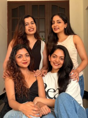 Ahana Kumar Instagram - For a brief 13 days in 10 years, the 4 of us get to be in our TWENTIES together ☺️ Hansu stepped into her twenties 12 days ago and I step out of it tomorrow! 🥲
The next time the 4 of us get to be in the same age window is 10 years later when Hansu would be 30 and I would be 39 🙃
#life 🙂↔️🤍