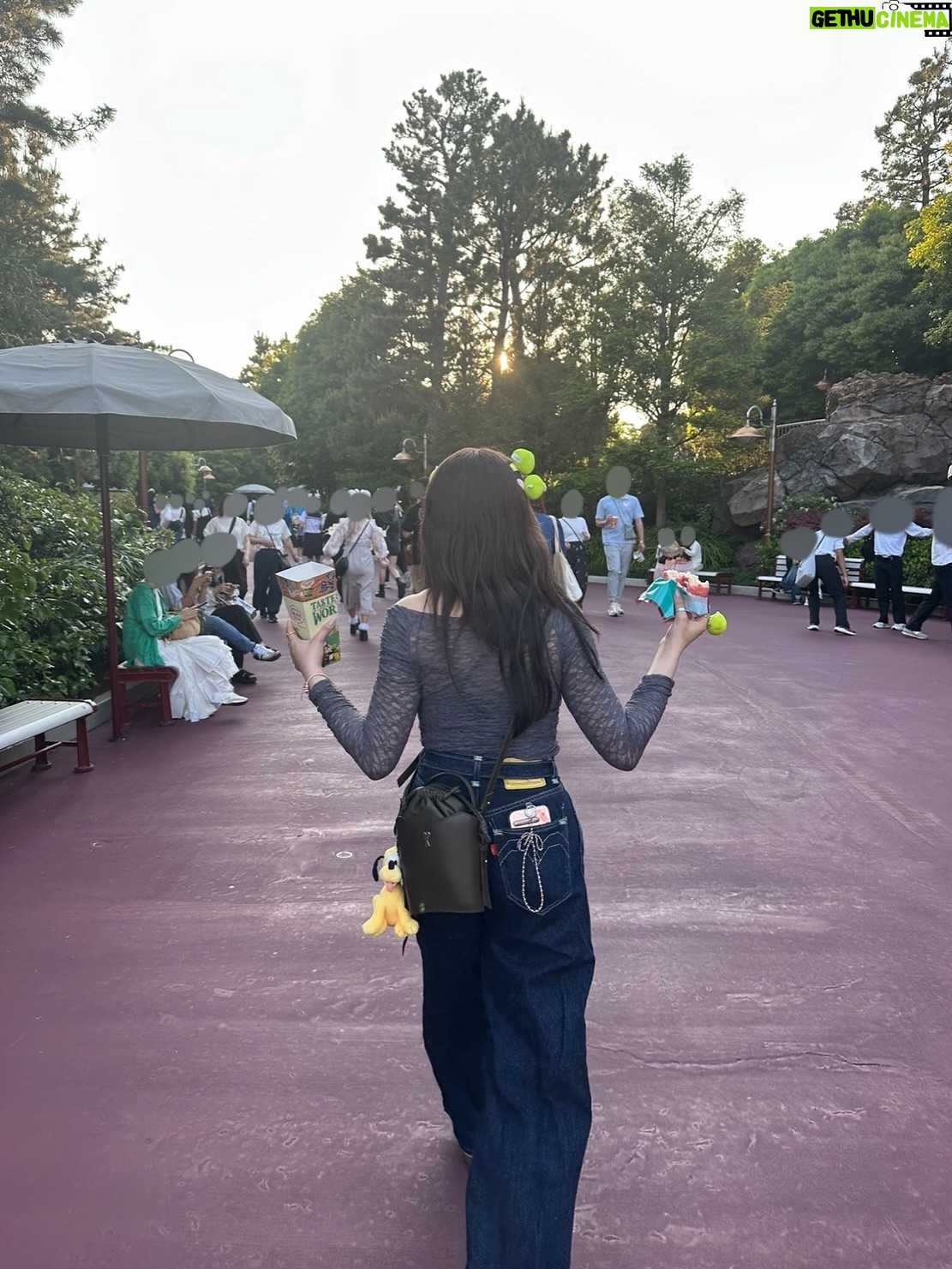 Ai Yoshikawa - 245.7K Likes - ☺︎
おひさしぶりプライベート🥀🩶