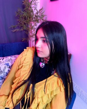 AiSh Instagram - Kawaii ??? 💛🖤🌓🌟🌻