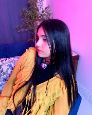AiSh Instagram - Kawaii ??? 💛🖤🌓🌟🌻