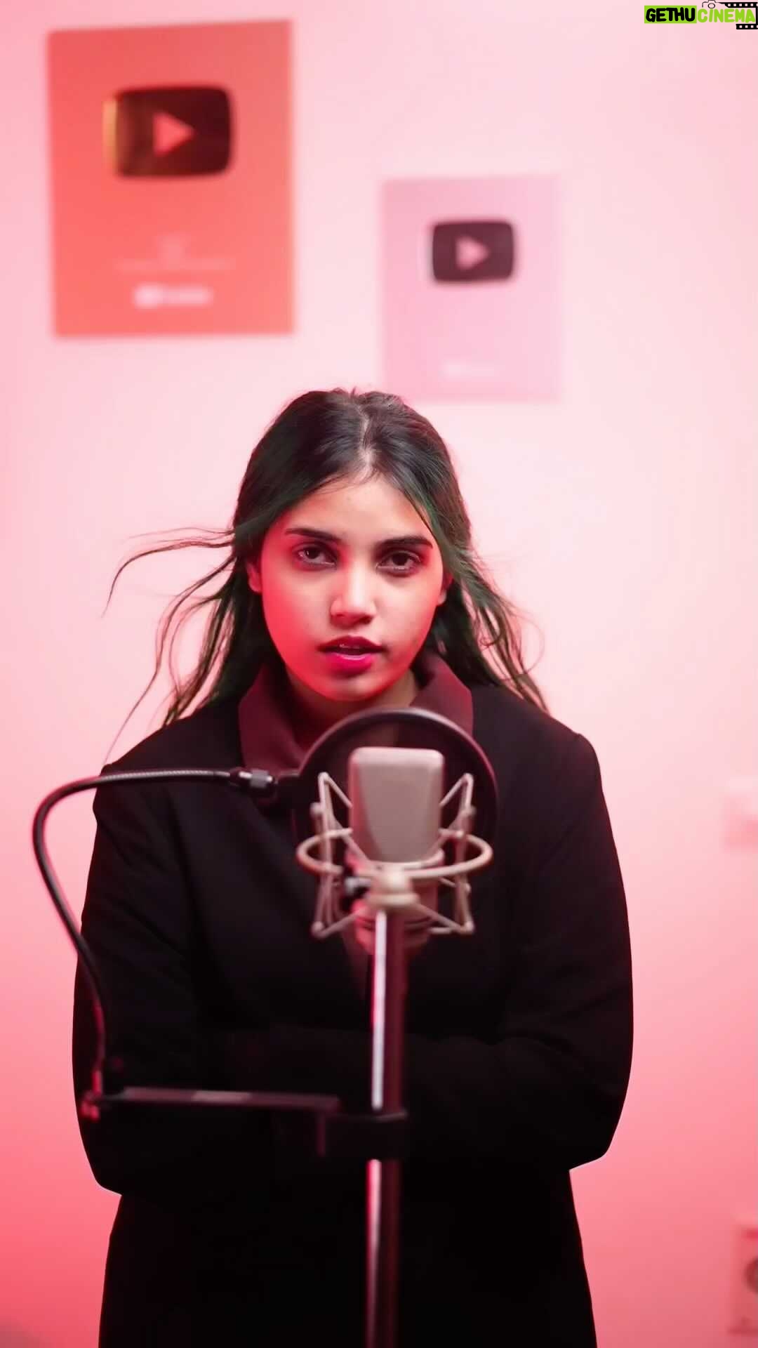 AiSh - 13K Likes - Who else love this song ?? #putyourheadonmyshoulder #putyourheadonmyshoulderfemaleversion