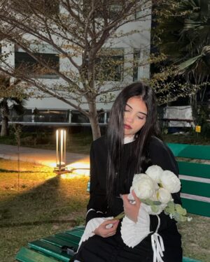 AiSh Instagram - Me , flowers , moon and nights and 👻👻
