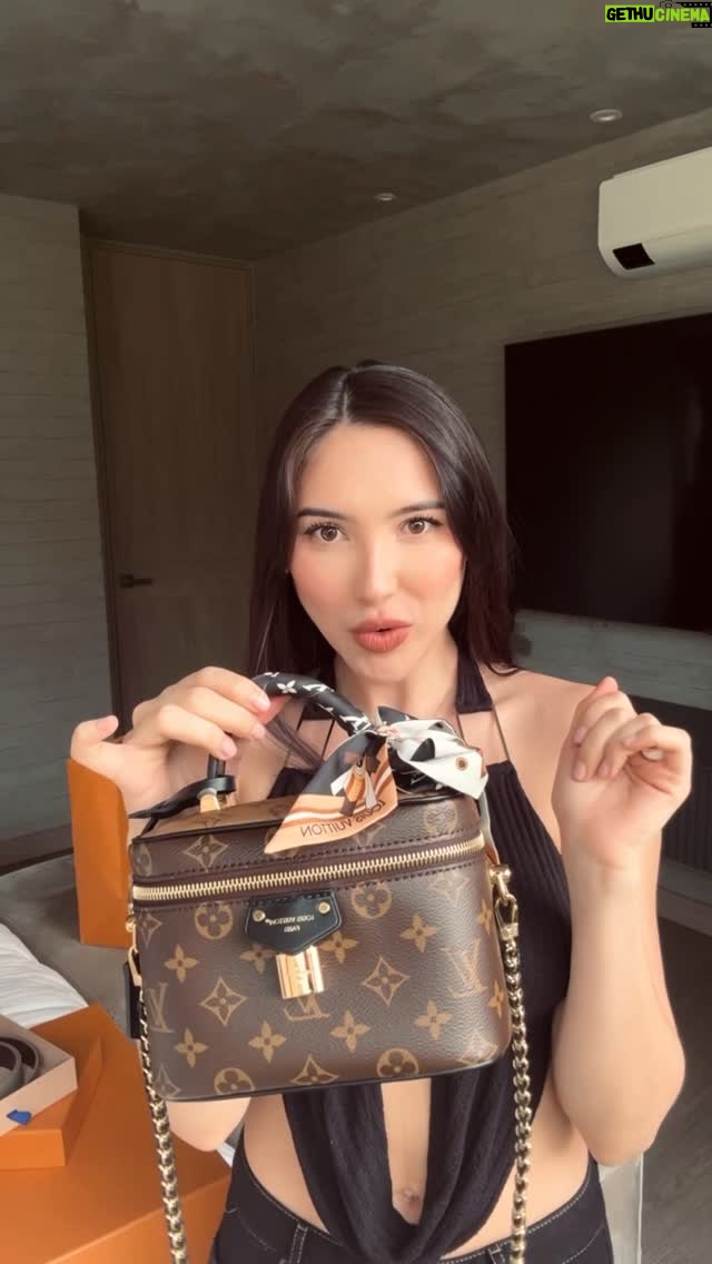 Aida Victoria Merlano - 702.9K Likes - Mi primer Haul 🫶🏻❤️