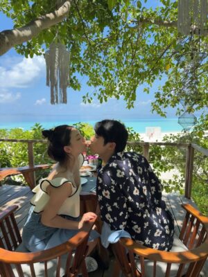 Ailee Instagram - Day 2 of @fsmaldives 🌴🌊🐟
✨Magical Day✨
✨Magical Weather✨
✨Magical Honeymoon✨
모히또에서 몰디브 한잔 하고 와쓤댱 🍹

 #FSMaldives #FSLandaaGiraavaru
 @honeymoonresort #허니문리조트

#FSLandaaGiraavaru