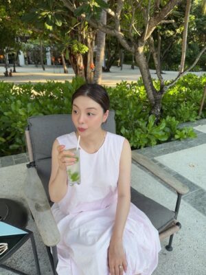 Ailee Instagram - Day 2 of @fsmaldives 🌴🌊🐟
✨Magical Day✨
✨Magical Weather✨
✨Magical Honeymoon✨
모히또에서 몰디브 한잔 하고 와쓤댱 🍹

 #FSMaldives #FSLandaaGiraavaru
 @honeymoonresort #허니문리조트

#FSLandaaGiraavaru