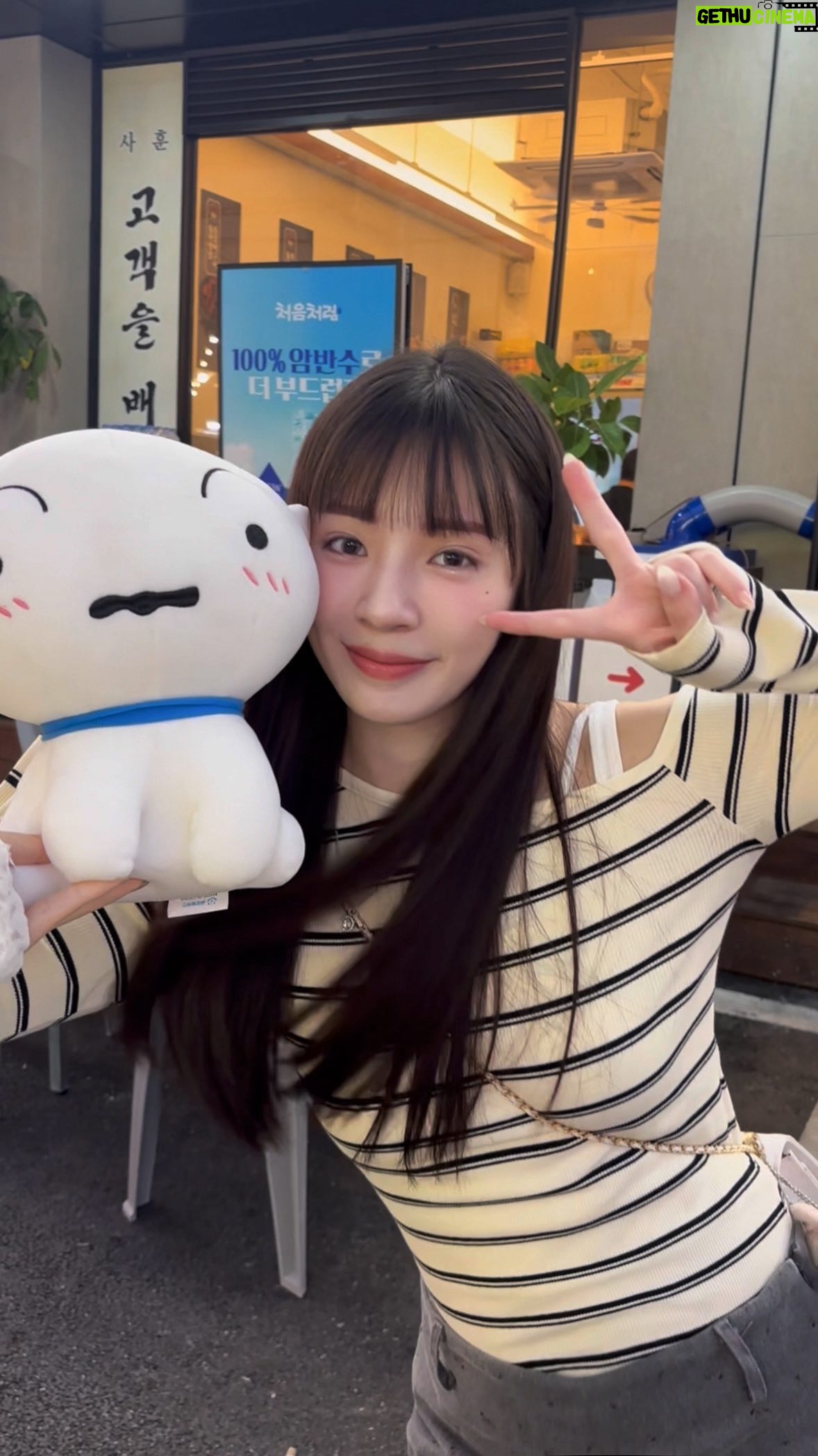 Aileen Huang - 11.4K Likes - 在韓國挑戰當一日蠟筆小新🐶
最喜歡哪一張😤😤🤡

#汝夷島 #蠟筆小新 #韓國 #korea