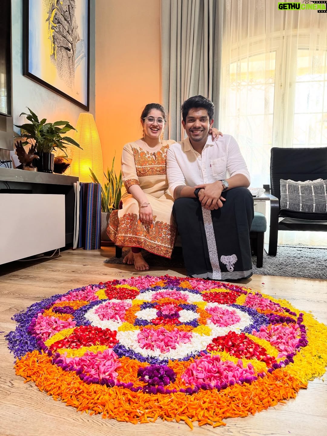 Aima Rosmy Sebastian - 33.5K Likes - Onam spam alert 🌸👩‍👧 Couldn’t resist sharing these moments with my two favorite hoomans 😘😍🥳