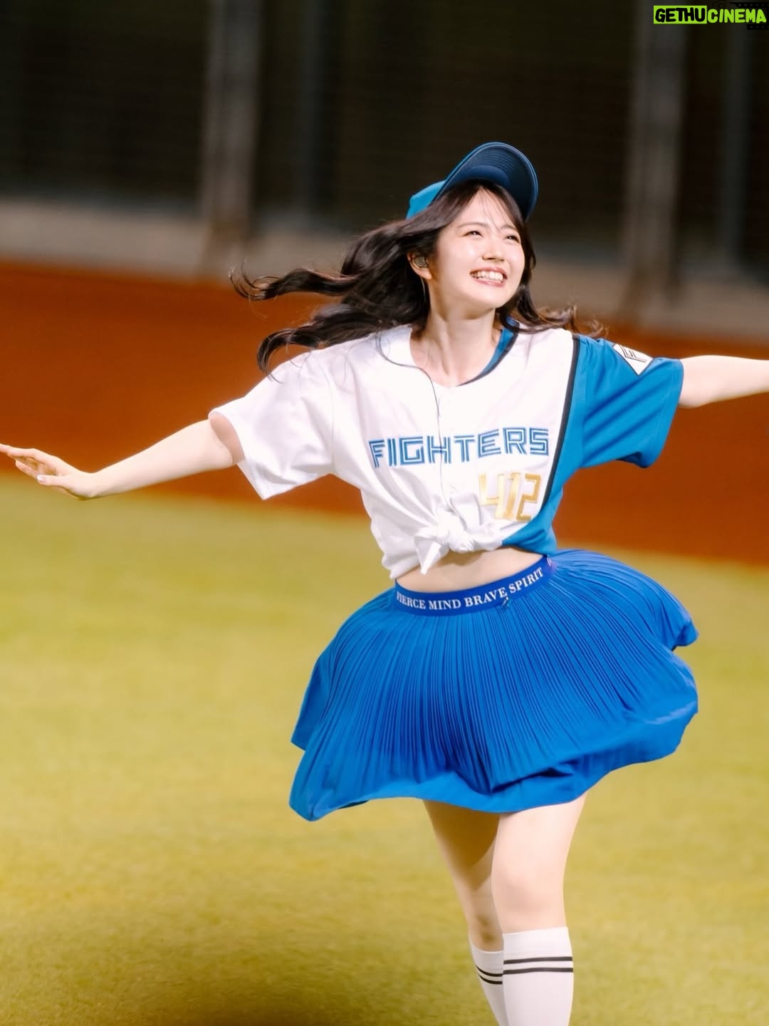 Airi Suzuki - 207.7K Likes - ✴︎ #ファイターズかわいいシリーズ
歌唱、ファーストピッチ、きつねダンス🦊⚾️🎶
ありがとうございました！！！！

素敵な写真を撮ってくださっていたのでXから拝借🙏

色々撮った思い出たちは、落ち着いたら別投稿で載せます☺︎
話したいことも色々あるのでその時に♡

今日も暑いですが、体調気をつけて楽しんでいきましょー🫶