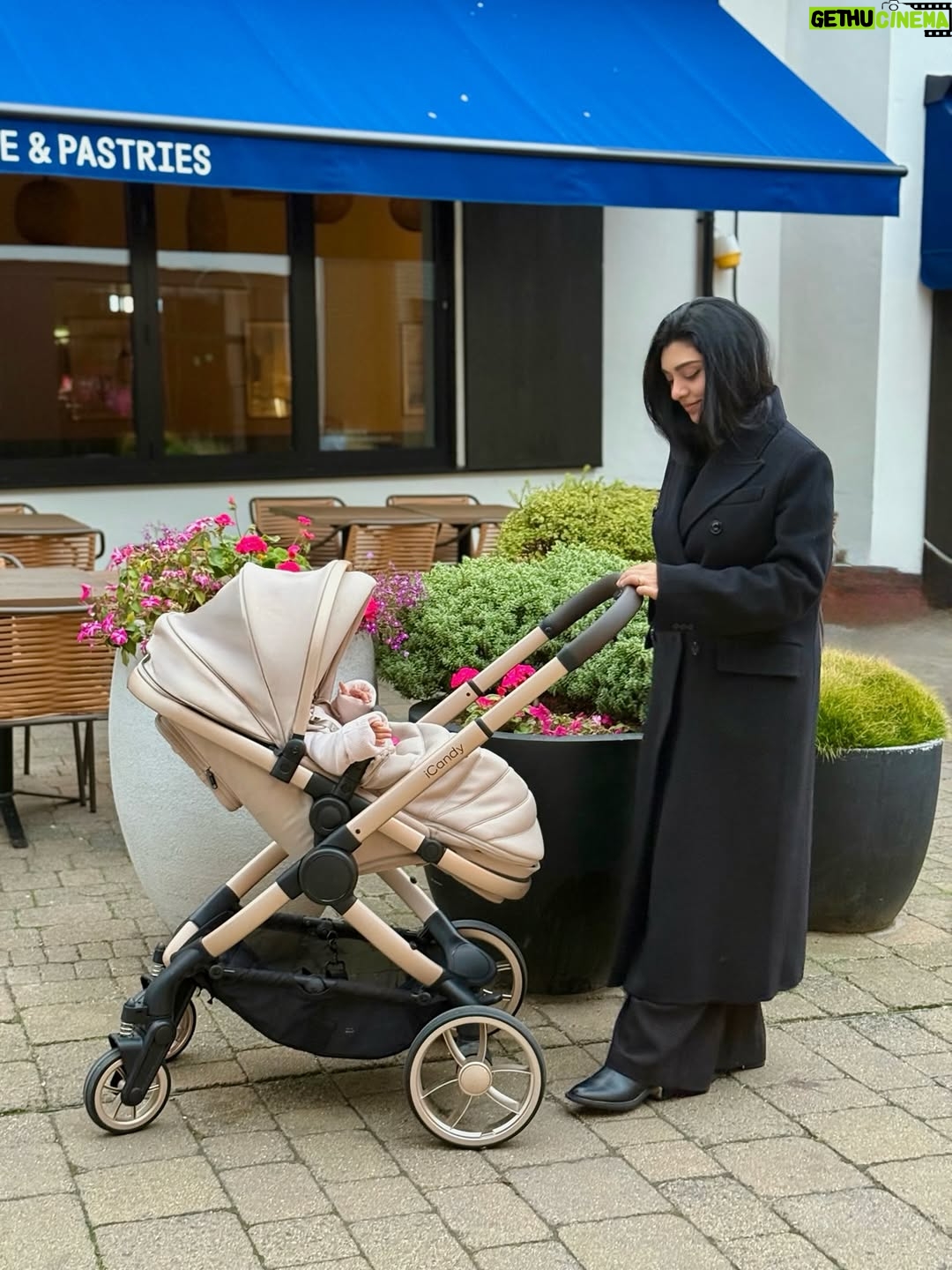 Aisha Zafar Khan - 35.9K Likes - Just me, my daughter, and the sweetest day out, powered by love and the icandy Peach 7 
AD- @icandyworlduk