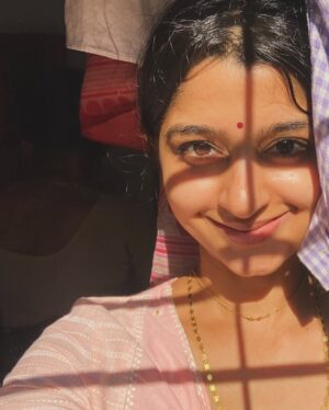 Aishani Shetty Instagram - April 🌦️