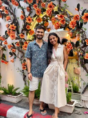 Aishwarya Raghu Instagram - Old town Vibes ❤️🧿🙏🏻

#krishandaish #instagram #instagood