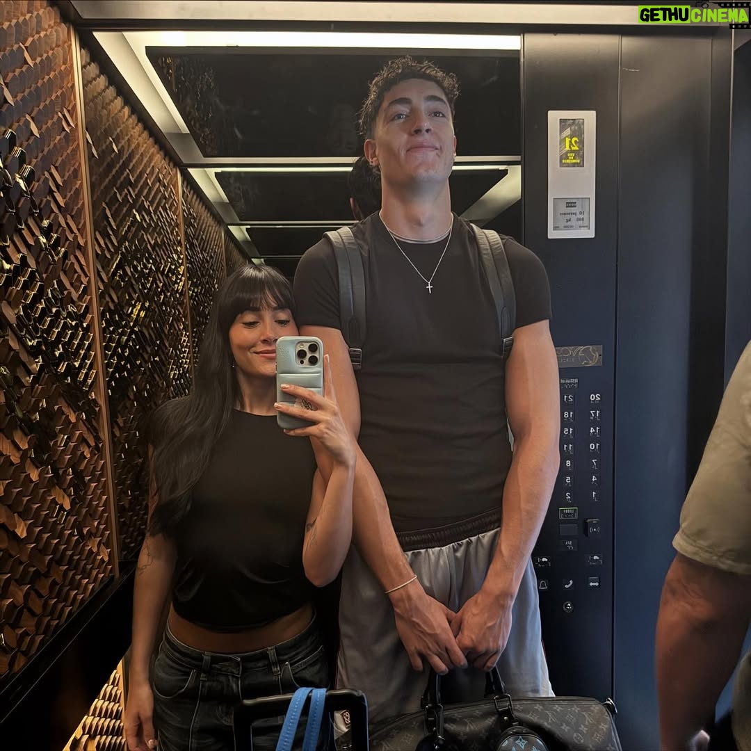 Aitana - 1.7 Million Likes - feliz cumple daniel :) 🩶🎂 @yosoyplex